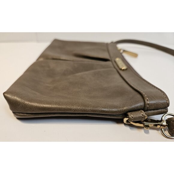 Timi & Leslie Small Purse Handbag Clutch Clay Gray EUC Classic - Picture 3 of 14